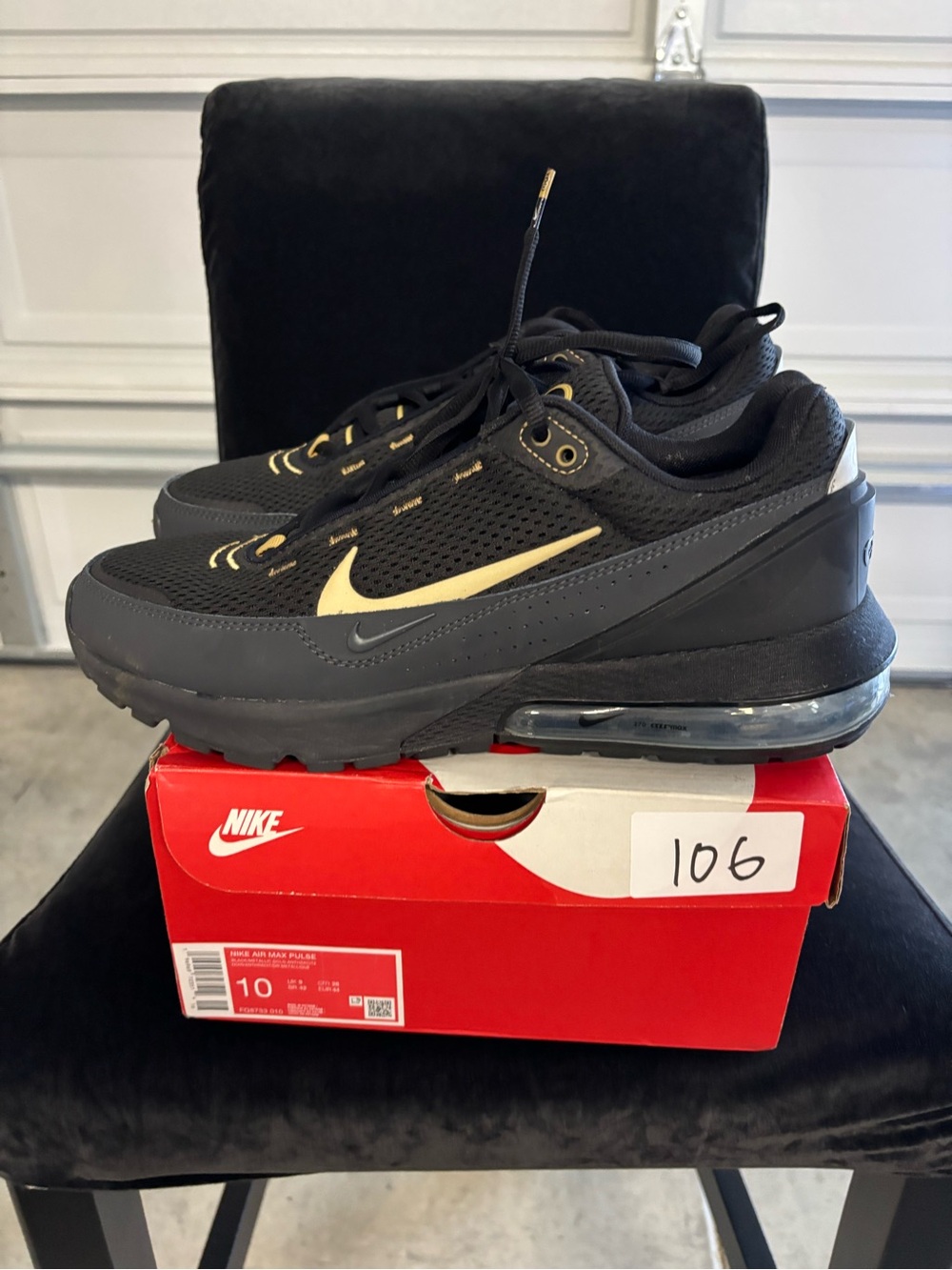 Nike Air Max Pulse Black and Gold. Mens size 10